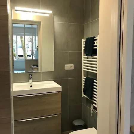 Studio A Toulouse Avec Parking, Metro A 500M *